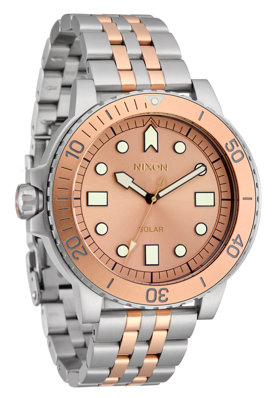 Stinger 44 - Silver / Coral - Image 2